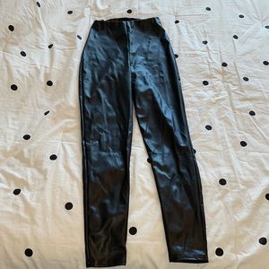 PrettyLittleThing Faux leather leggings